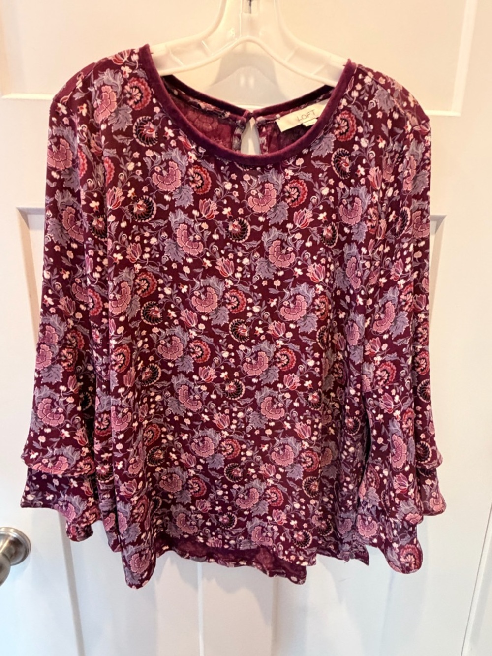 LOFT Floral Blouse Women Medium Burgundy Long Sleeve Boho Keyhole Top